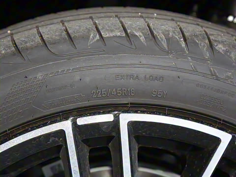 2025�� �Ŀ� C 200 L �˶���