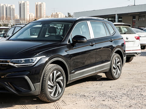 2026�� ���ڿ� 300TSI �Զ��������ڰ�