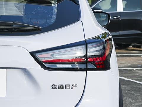 2025�� �Ŀ� ���� 2.0L CVT XV+���Ȱ�