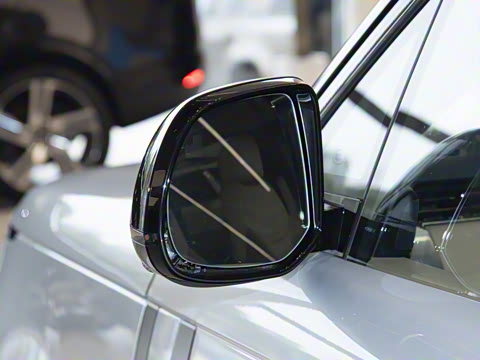 2025�� 3.0 L6 400PS �����ӳ���