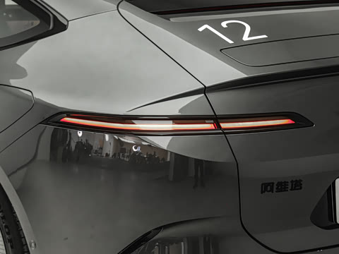 2026�� �Ŀ� Max ˫��������