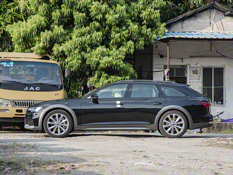 2026�� allroad quattro 55 TFSI