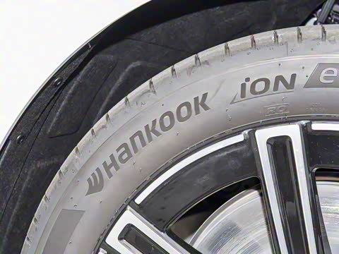 2026�� �ȷ�quattro��