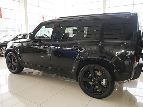 2026�� 110 3.0T P400 X-Dynamic HSE