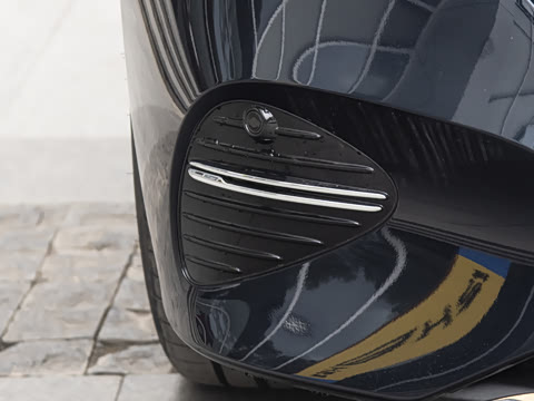 2026�� E 300 L ������