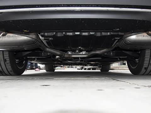 2026�� E 300 L ������