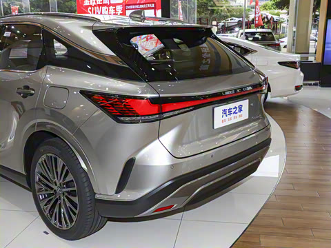 2026�� 350h ����������