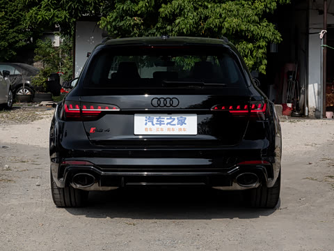 2026��  RS4 Avant �����