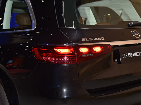 2026�� GLS 450 4MATIC ������