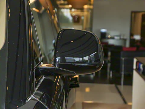 2024�� 4.4 V8 SV���ٴ����ӳ��� 4��