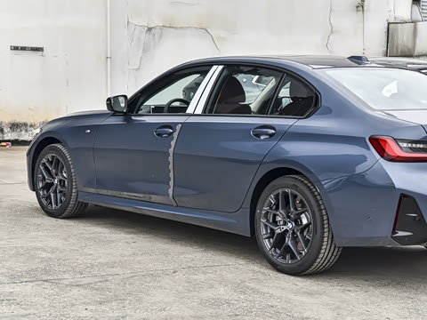 2026�� 330Li M�˶���ҹ��װ