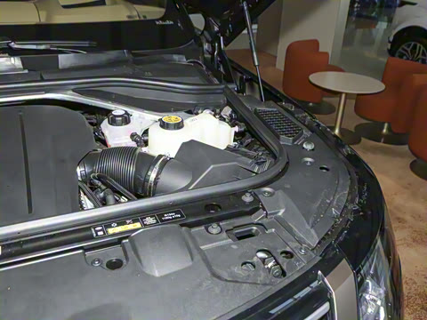 2024�� 4.4 V8 SV���ٴ����ӳ��� 4��