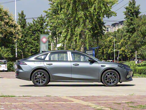 2025�� EM-i 70km ������