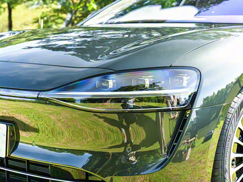 2025�� ���� Ultra��������