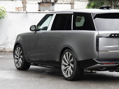 2026�� 3.0 L6 400PS HSE�����
