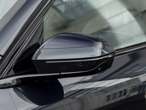 2026�� xDrive30L ������ M�˶���ҹ��װ