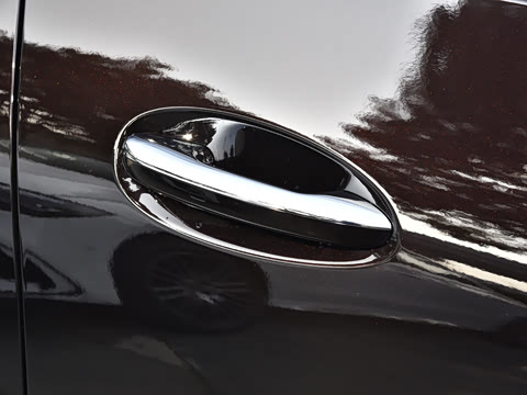 2026�� GLC 300 L 4MATIC ������ 5��