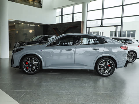 2026�� M35i