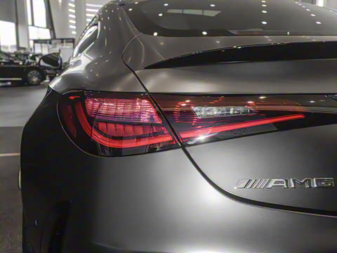 2025�� AMG CLE 53 4MATIC+ ���ܳ�