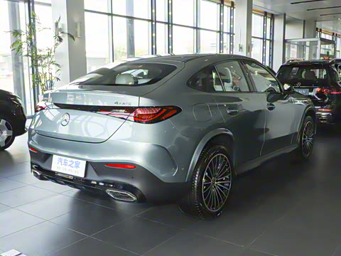 2026�� GLC 300 4MATIC ����SUV