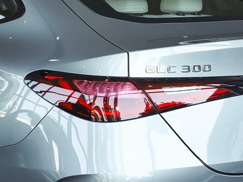 2026�� GLC 300 4MATIC ����SUV