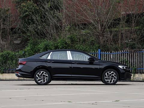 2026�� �Ŀ� 3000������ѡ�� 300TSI DSG ��Խ��