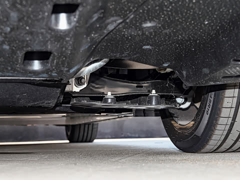 2026�� eDrive 35L M�˶���װ