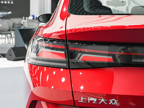 2026�� ���L 300TSI ����