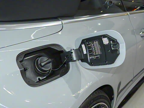 2025 AMG CLE 53 4MATIC+ ܳ