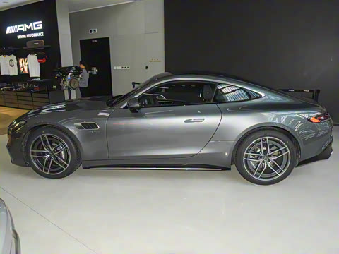 2026�� AMG GT 50 