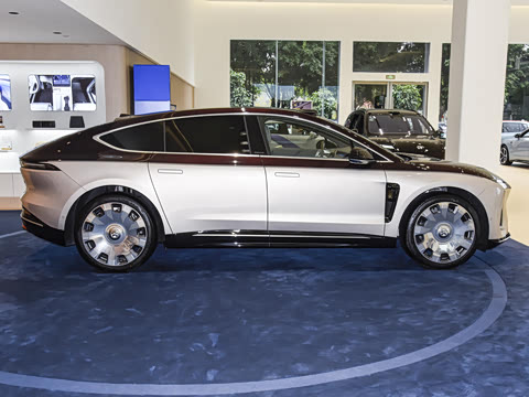 2025�� 102kWh ��ƽ���ر��