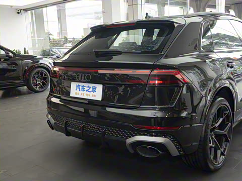 2026�� RS Q8 4.0T performance