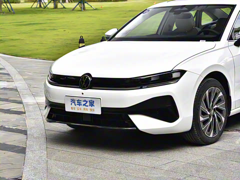 2026�� L 300TSI DSG ������