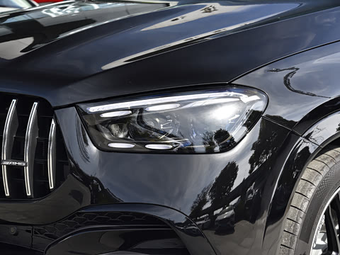 2026�� AMG GLE 53 4MATIC+