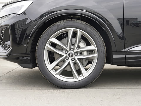 2026�� 45 TFSI quattro S line�˶���