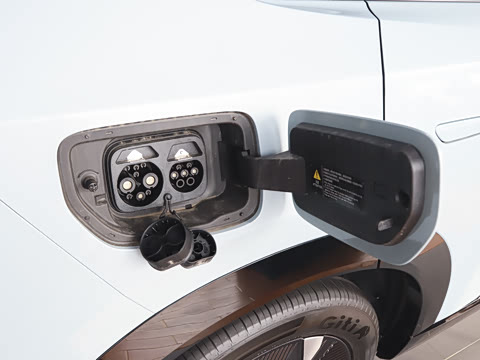 2026�� ����200 Pro