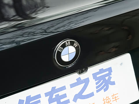 2026�� 330Li M�˶���ҹ��װ