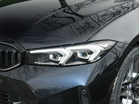 2026�� 330Li M�˶���ҹ��װ