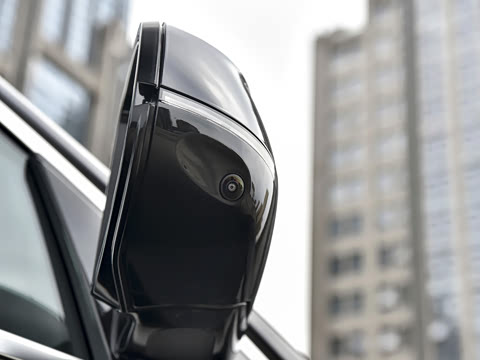 2026�� xDrive40i M�˶���װ