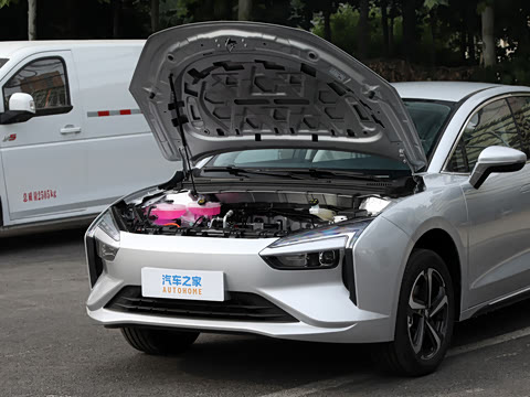 2026�� 705km MAX����������