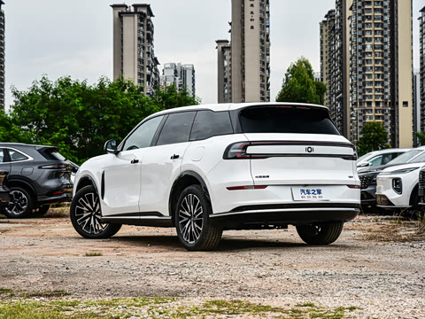 2025�� 215����������