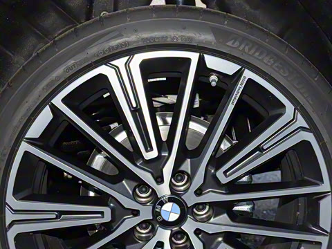 2025�� xDrive25Li X�����װ