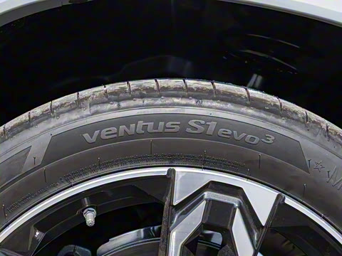 2025�� sDrive25Li M�˶���װ