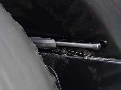 2026�� 110 3.0T P400 X-Dynamic SE