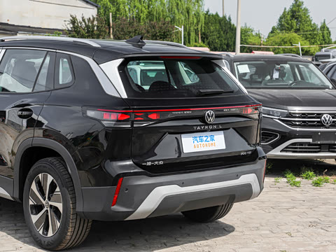 2026�� �Ŀ� ̽��L 300TSI ������Ӣ