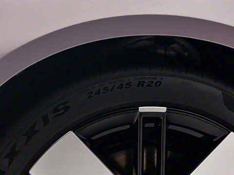 2025�� 750 ���������� Ultra