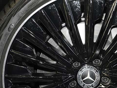 2026�� E 300 �������˶���