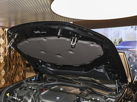 2026�� 740Li ������ M�˶���װ