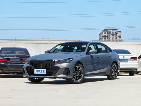 2026�� �Ŀ� 525Li M�˶���װ