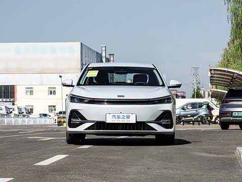 2025�� EM-i 70km ������